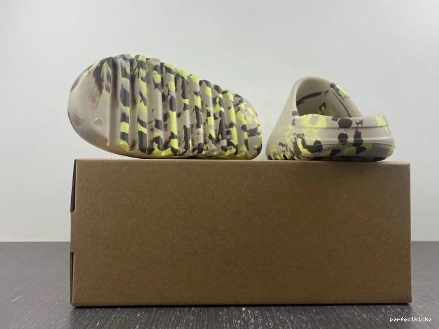 FZ5899 Slide Yeezy Adidas 0813